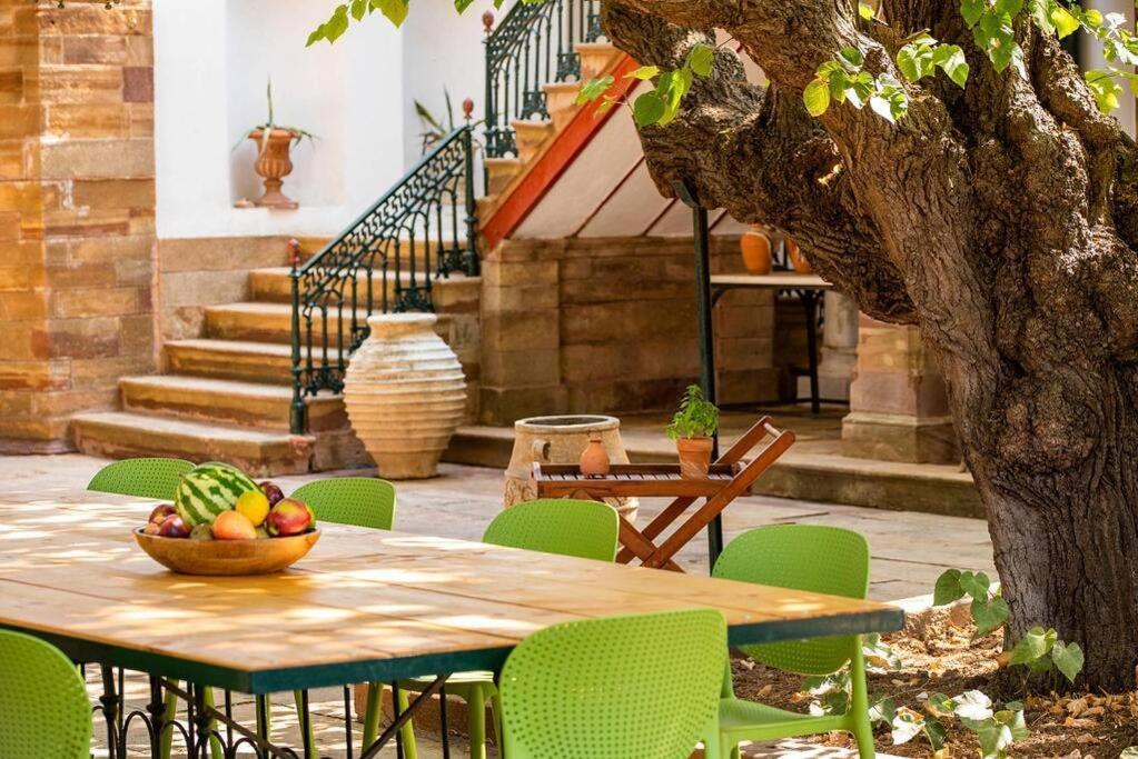 Calvocoressi Estate Хиос Экстерьер фото